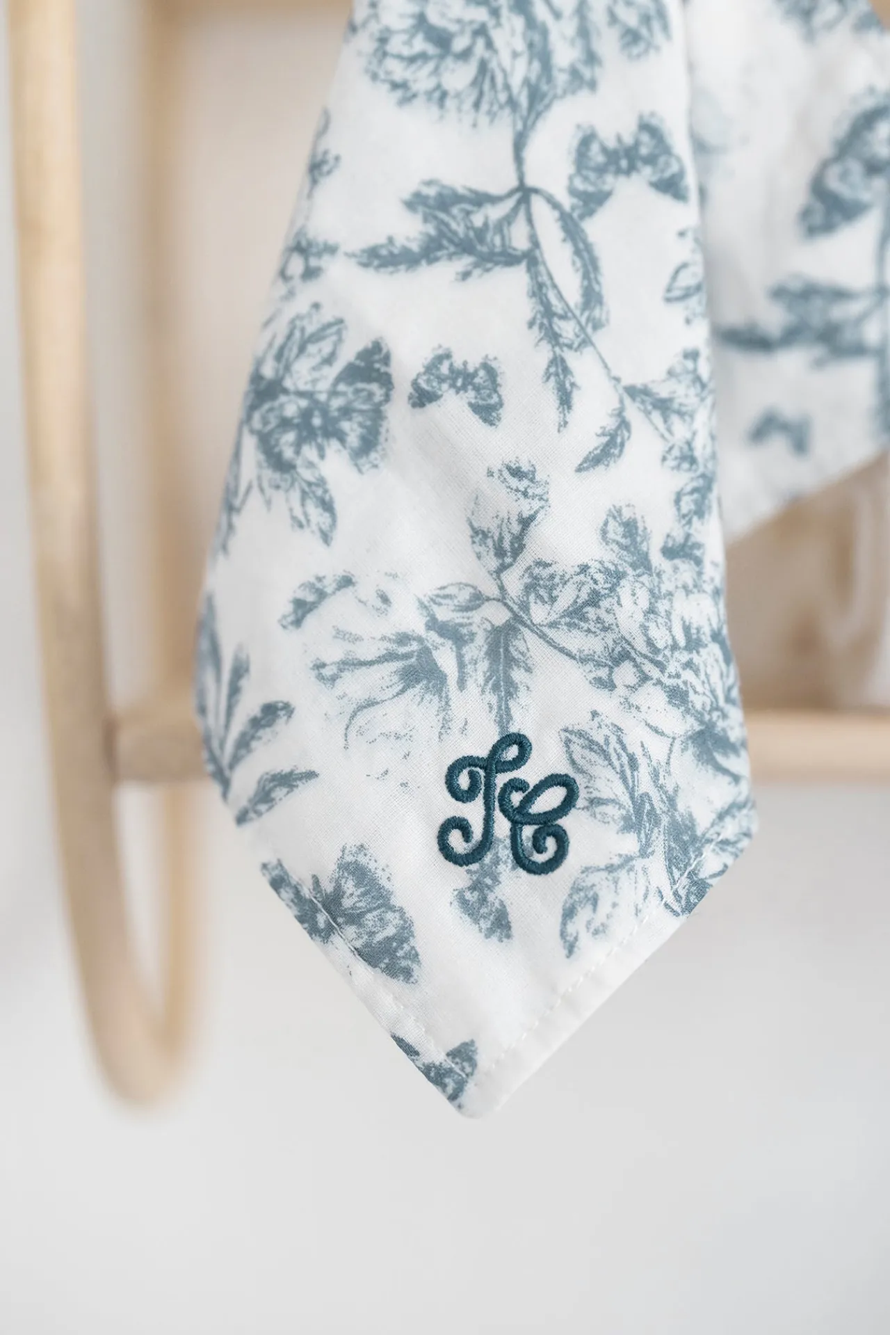 Tartine et Chocolat Augustin le Lapin Doudou imprimé inspiration Toile de Jouy bleu| Lapin, Augustin|Doudous