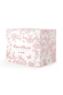 Tartine et Chocolat Augustin le Lapin musical Imprimé inspiration Toile de Jouy rose| Lapin, Augustin|Jouets D'Éveil