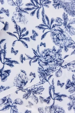 Tartine et Chocolat Bavoir à manches toile enduite Imprimé inspiration Toile de Jouy bleu| Toile De Jouy Bleu|Bavoirs - Accessoires De Repas