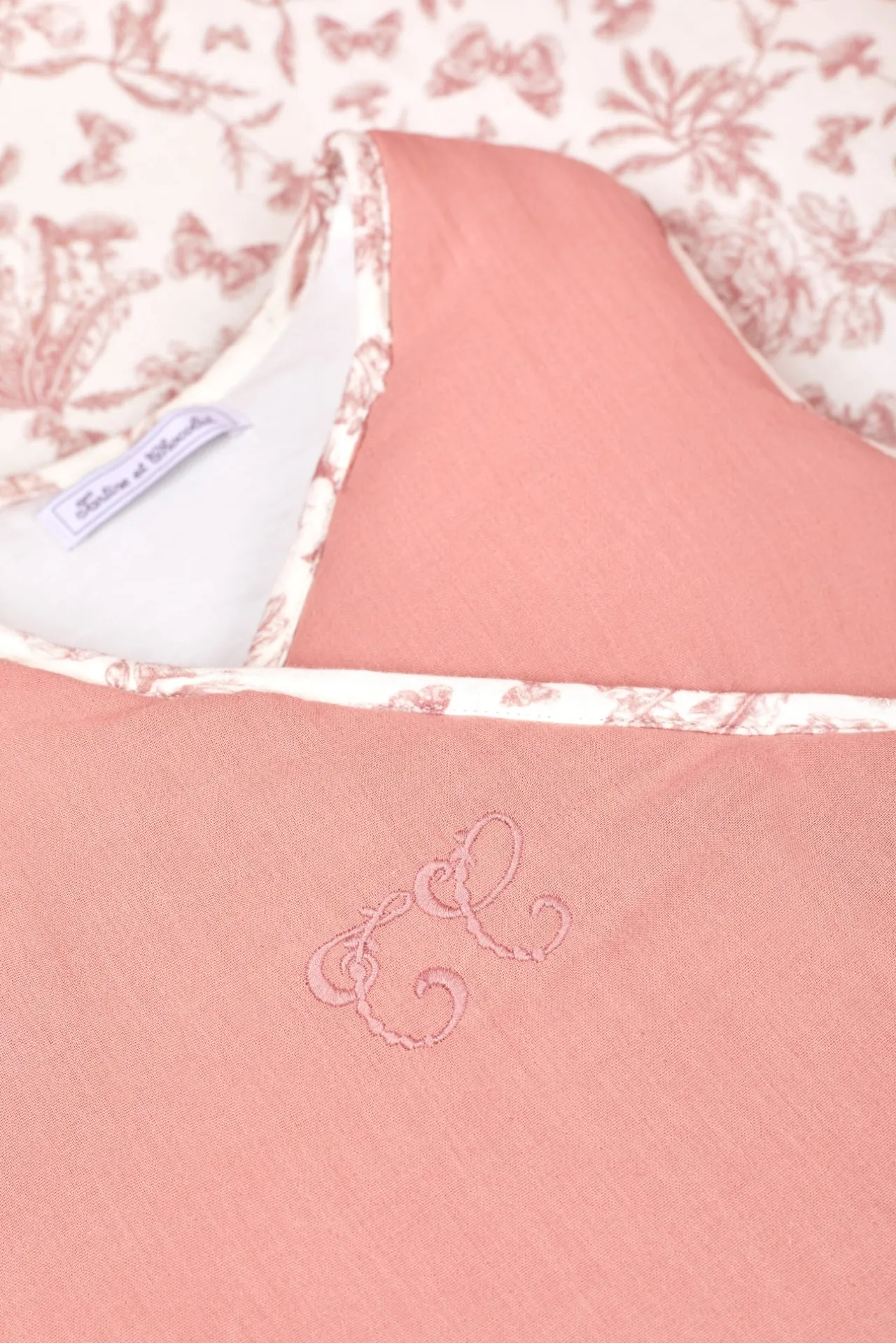 Tartine et Chocolat Gigoteuse T2 Imprimé inspiration Toile de Jouy rose| Toile De Jouy Rose|Gigoteuses - Linges De Lit