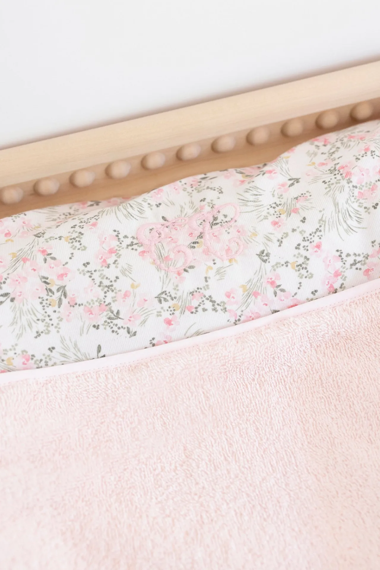 Tartine et Chocolat Housse de matelas à langer Imprimé fleuri jardin hivernal| Jardin Hivernal|Linges - Accessoires De Bain