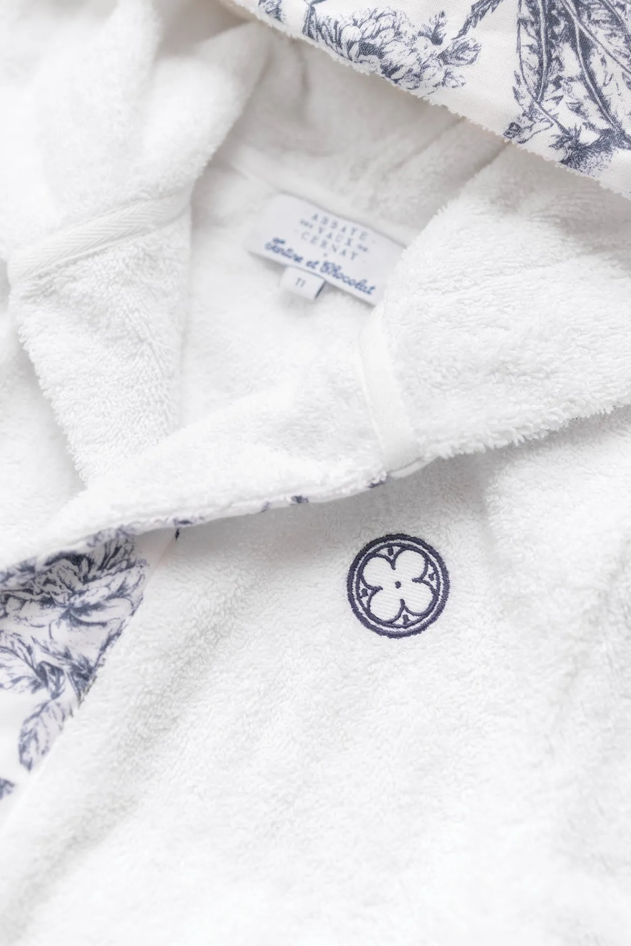 Tartine et Chocolat Peignoir Toile de Jouy x Abbaye des Vaux de Cernay| Toile De Jouy Bleu