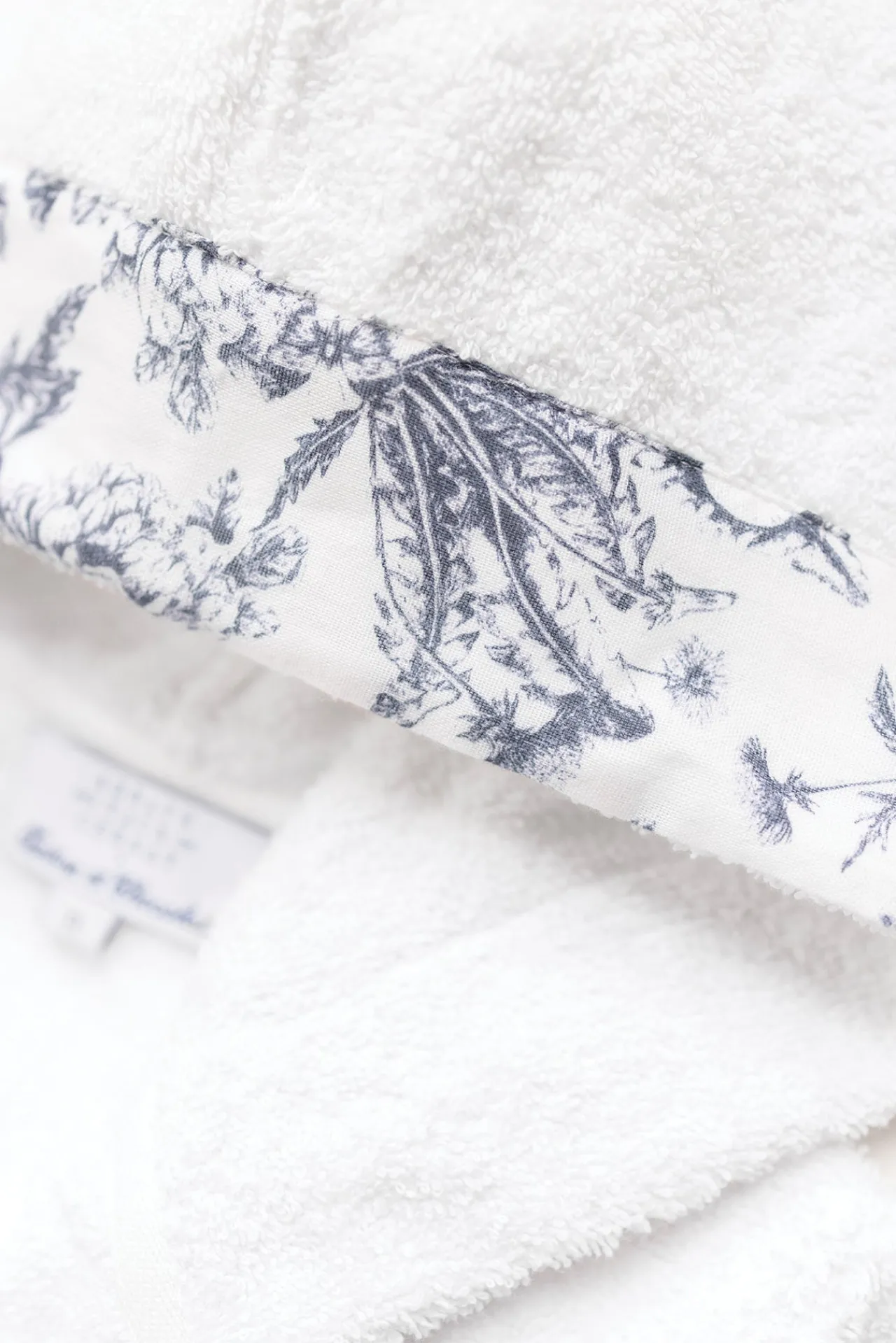 Tartine et Chocolat Peignoir Toile de Jouy x Abbaye des Vaux de Cernay| Toile De Jouy Bleu