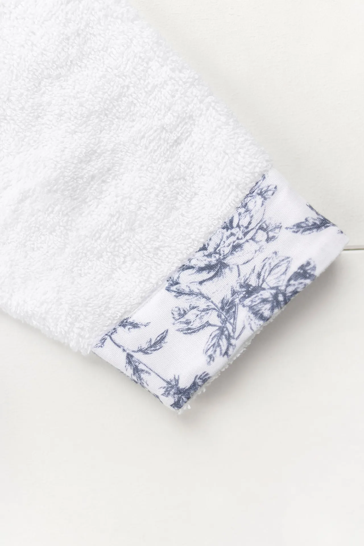 Tartine et Chocolat Peignoir Toile de Jouy x Abbaye des Vaux de Cernay| Toile De Jouy Bleu