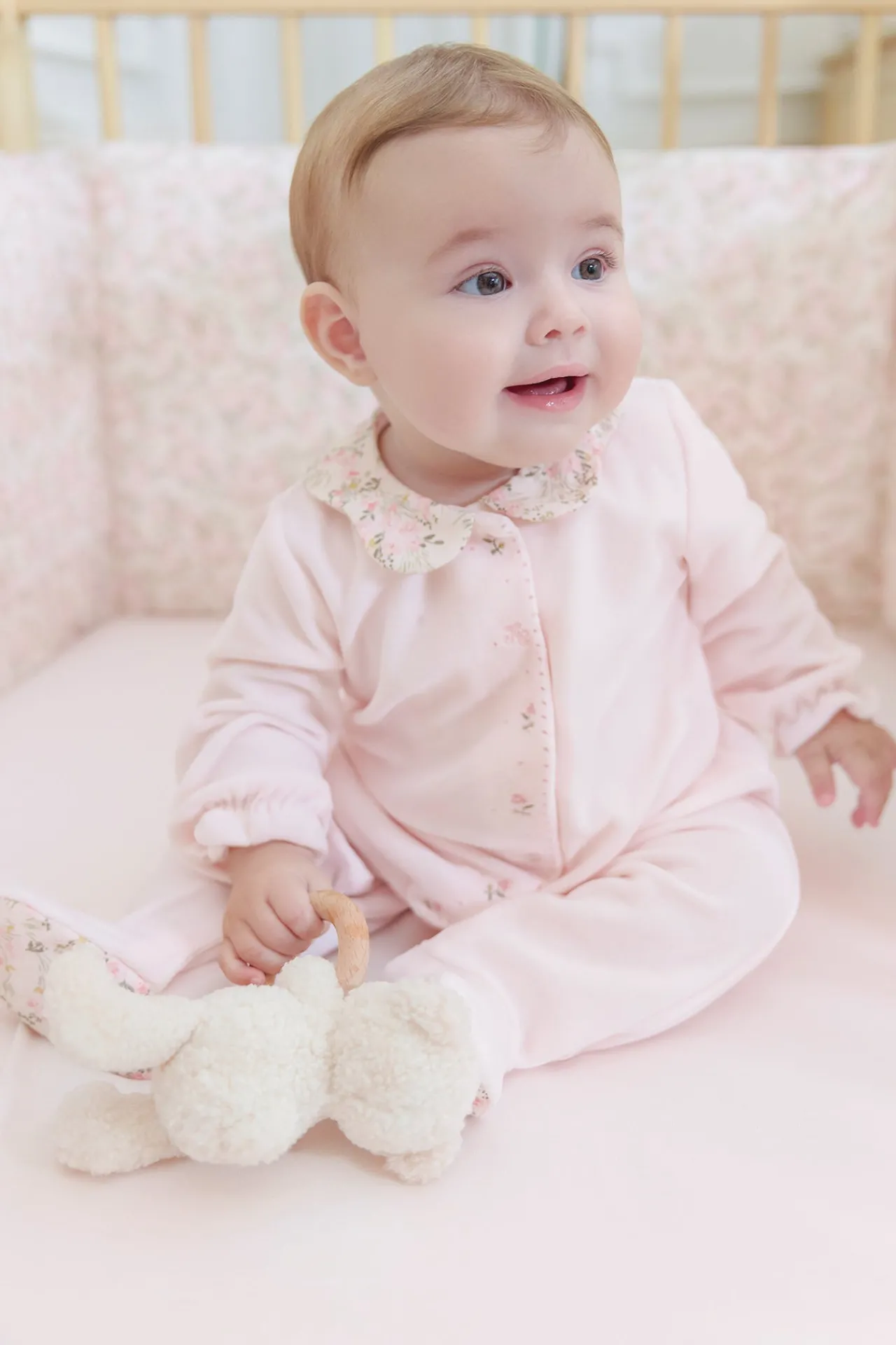 Tartine et Chocolat Pyjama Velours rose pâle imprimé fleuri jardin hivernal| Jardin Hivernal|Pyjamas - Bonnets