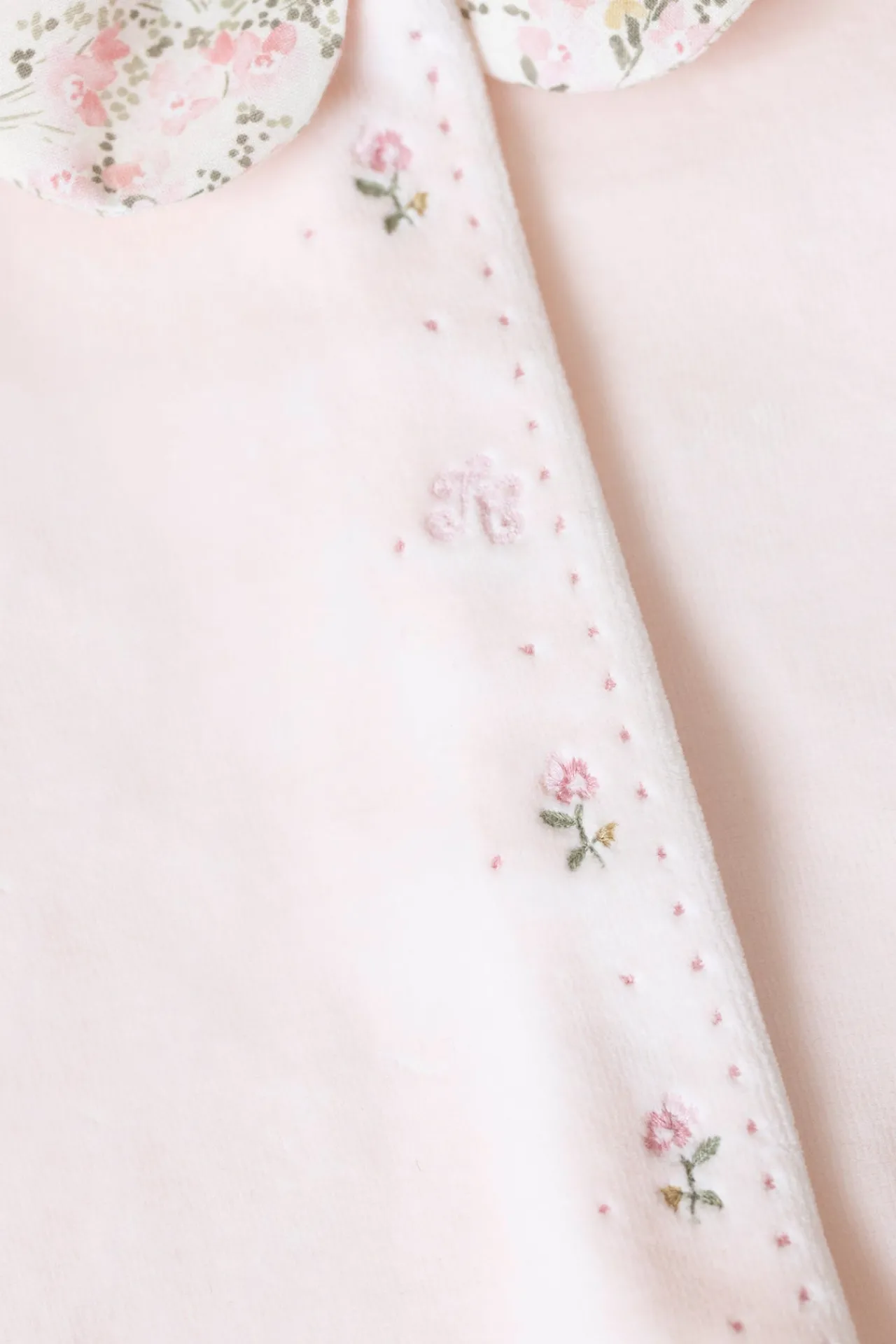 Tartine et Chocolat Pyjama Velours rose pâle imprimé fleuri jardin hivernal| Jardin Hivernal|Pyjamas - Bonnets