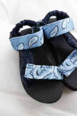 Tartine et Chocolat Sandales turquoise Arizona Love x| Souliers