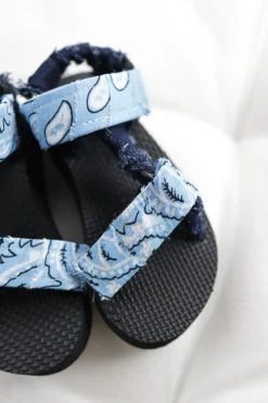 Tartine et Chocolat Sandales turquoise Arizona Love x| Souliers